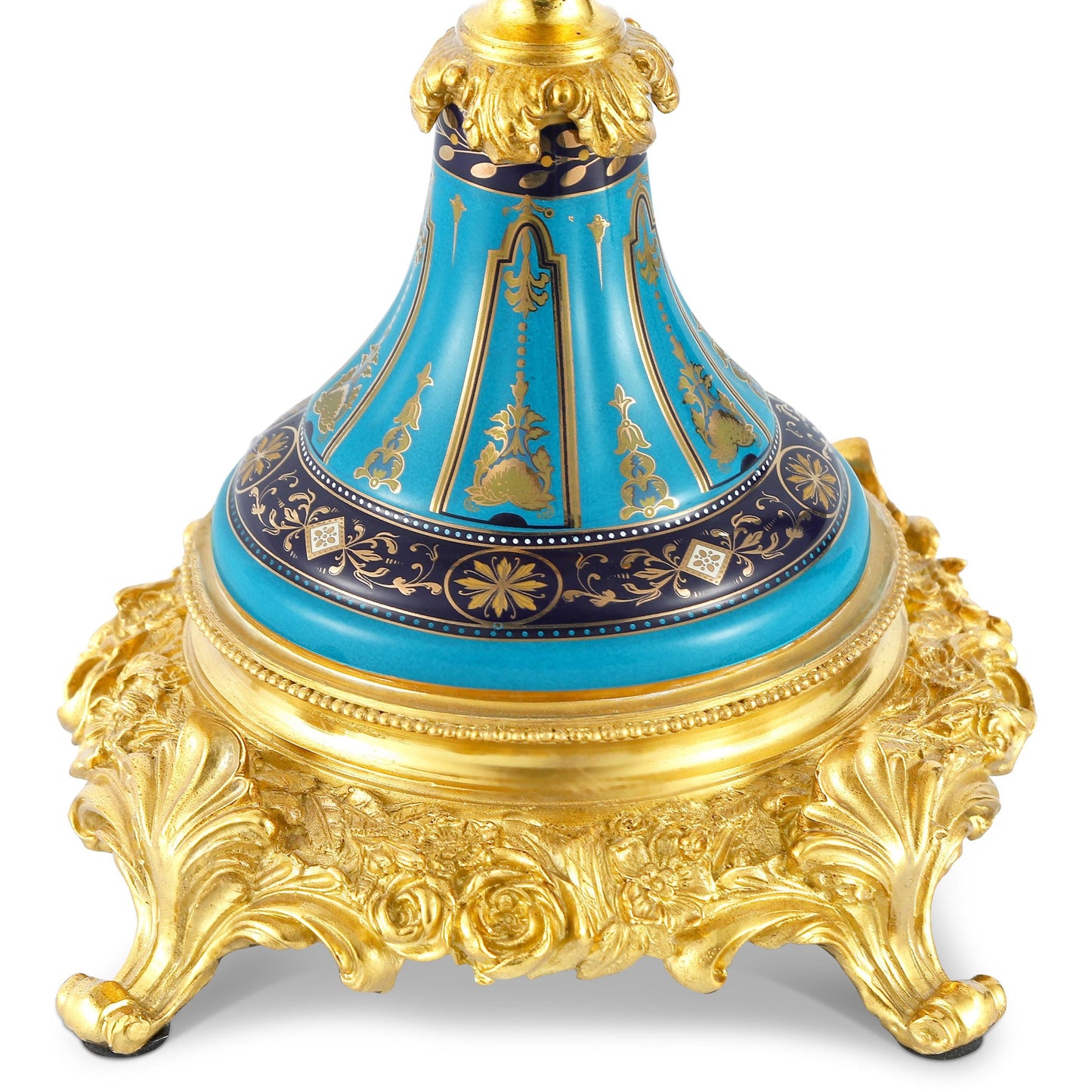 DECOELEVEN ™ Porcelain and Bronze Three Cup Candle Holder