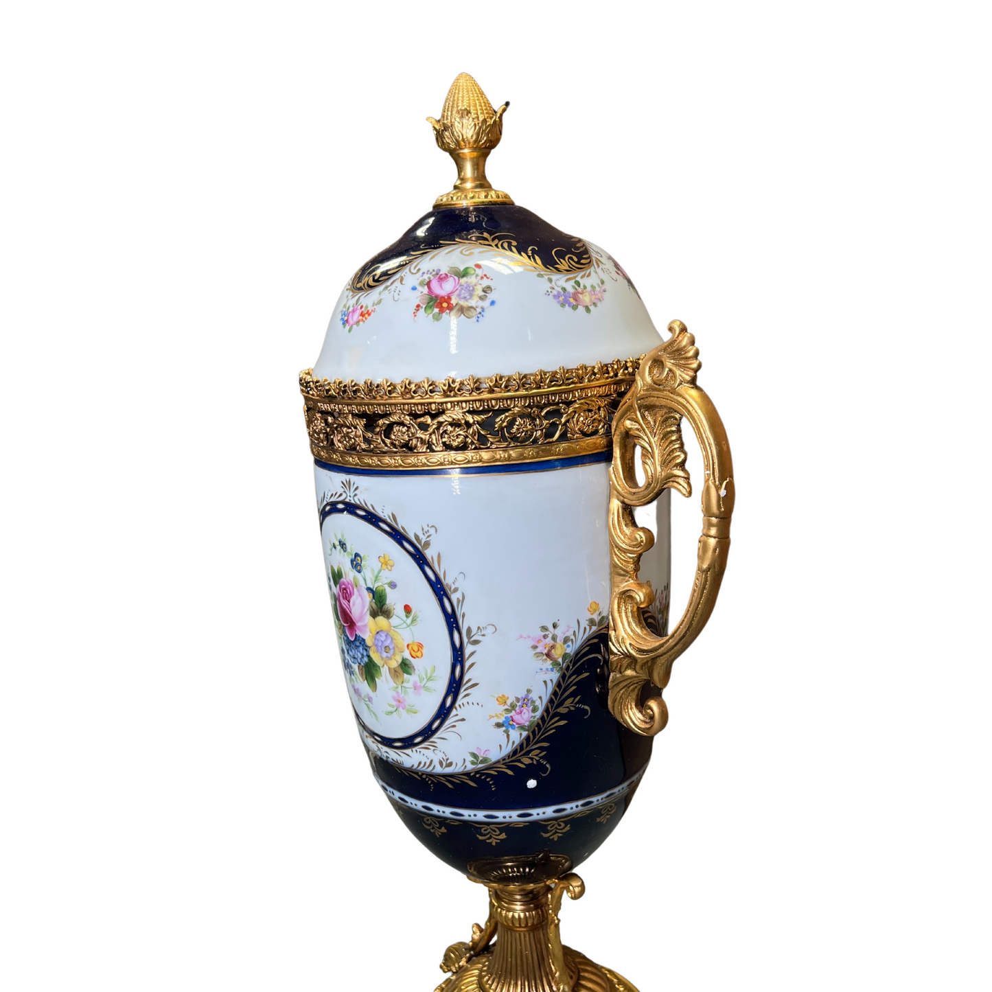 Baroque Elegance: Exceptional Blue Porcelain Jar